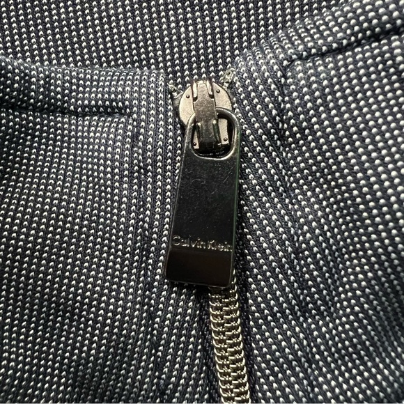 Sold- Calvin Klein Men’s 1/4 Zip Pullover - Picture 5 of 12